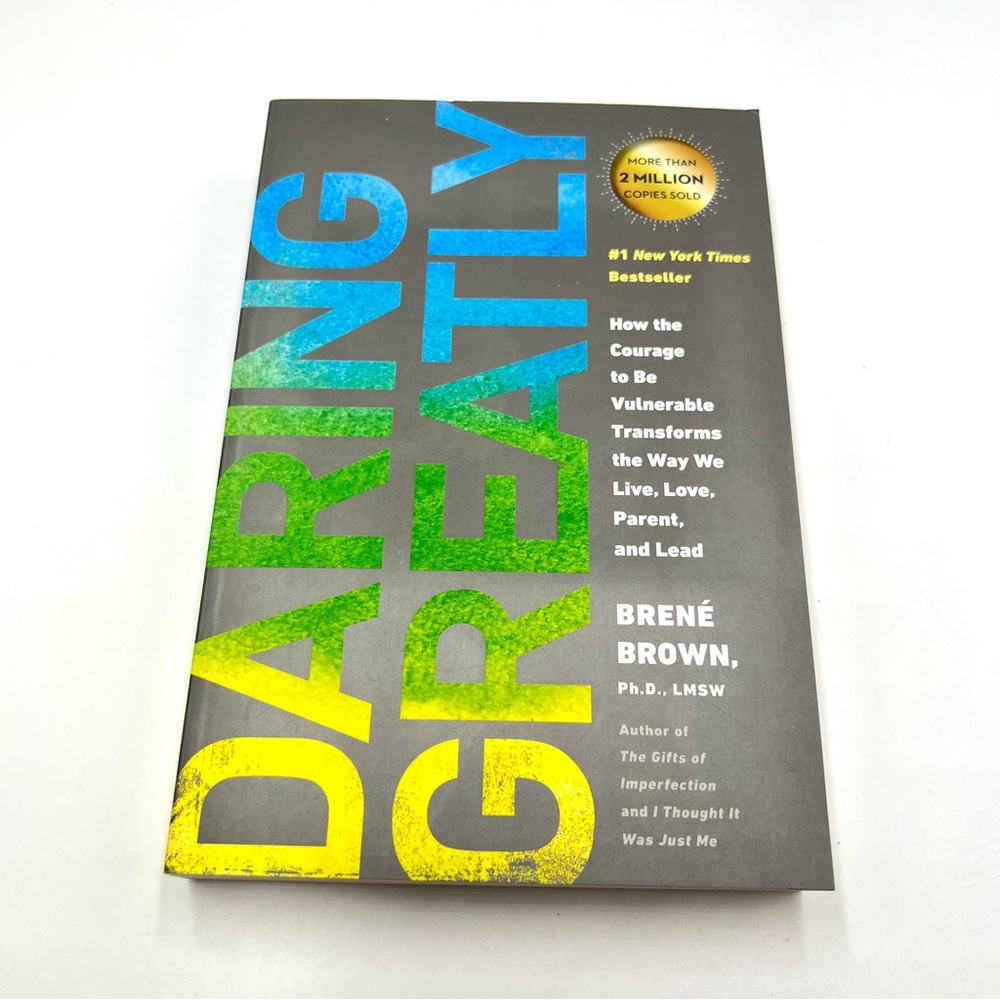 Daring Greatly Book by Brene Brown‎